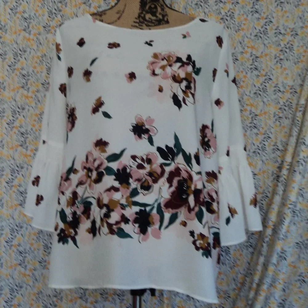 Flowy Top - Picture 2 of 7